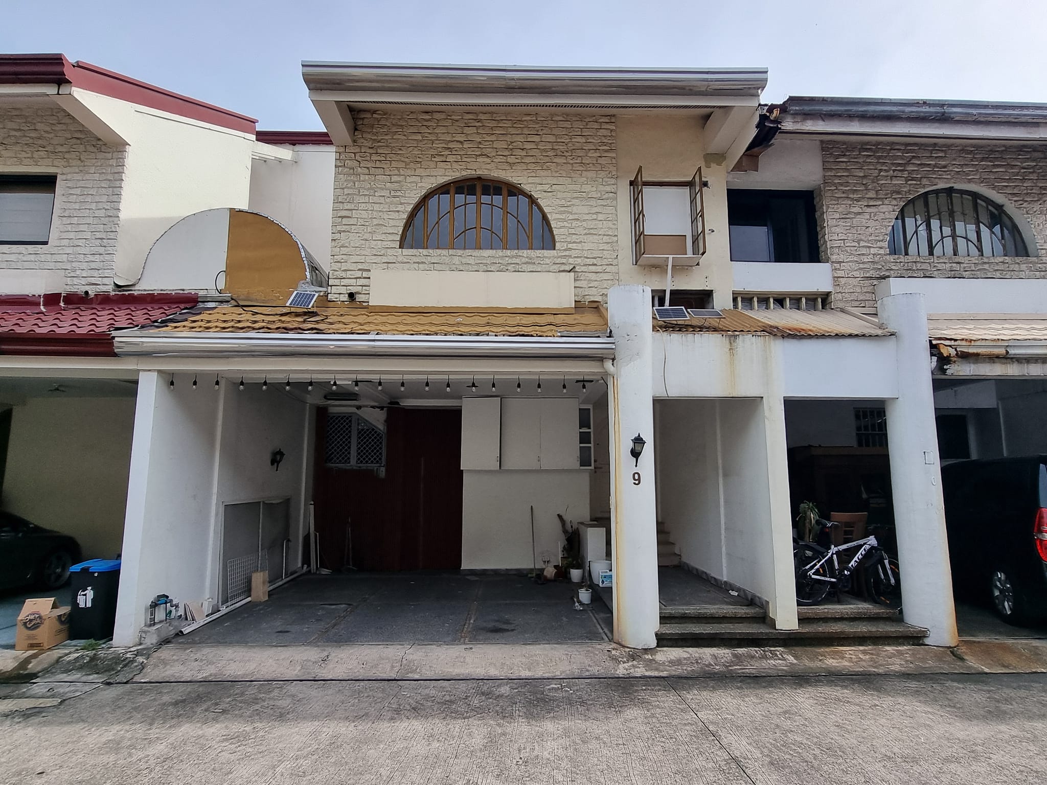 Peaceful3-BedroomTownhouseforSaleinAcropolisVillage,LibisQuezonCity-2.jpg