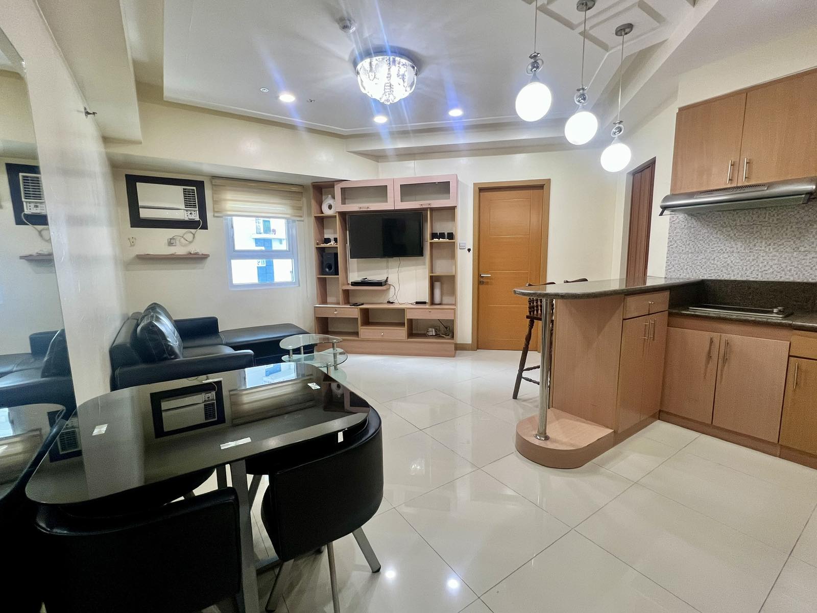 Serene1-BedroomCondoUnitforSaleinTrionTower1,BGC,Taguig-1.jpg