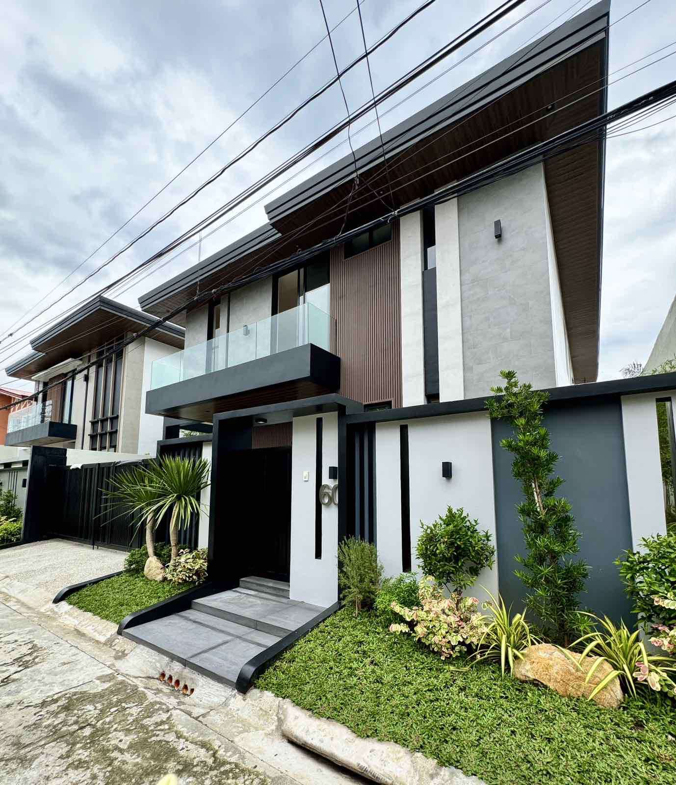 Elegant5-BedroomHouseforSaleinBFParañaque-2.jpg