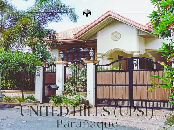 Stylish4-BedroomBungalowHouseforSaleinUPS1,Paranaque-1.jpg