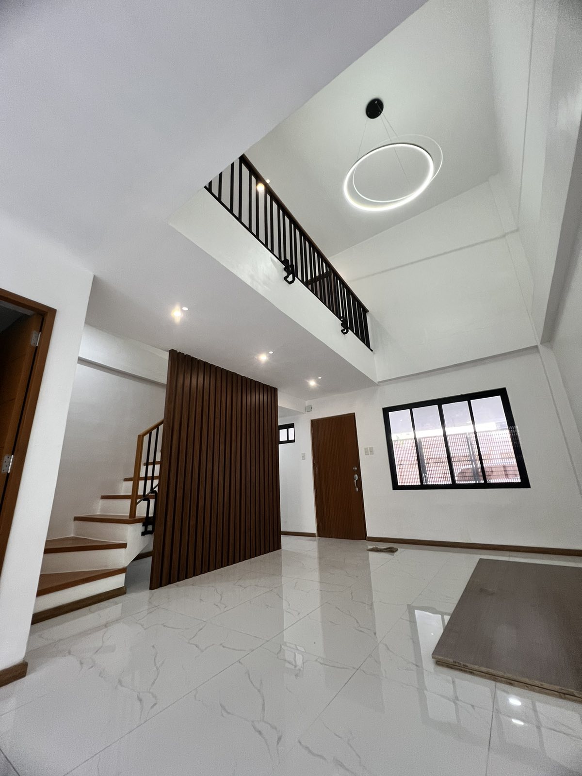 Idylic4-BedroomHouseforSaleNearCongressional,QuezonCity-3.jpg