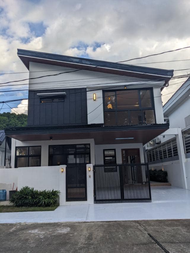 Brilliant5-BedroomHouseforSaleinFilinvestEast,CaintaRizal-1.jpg