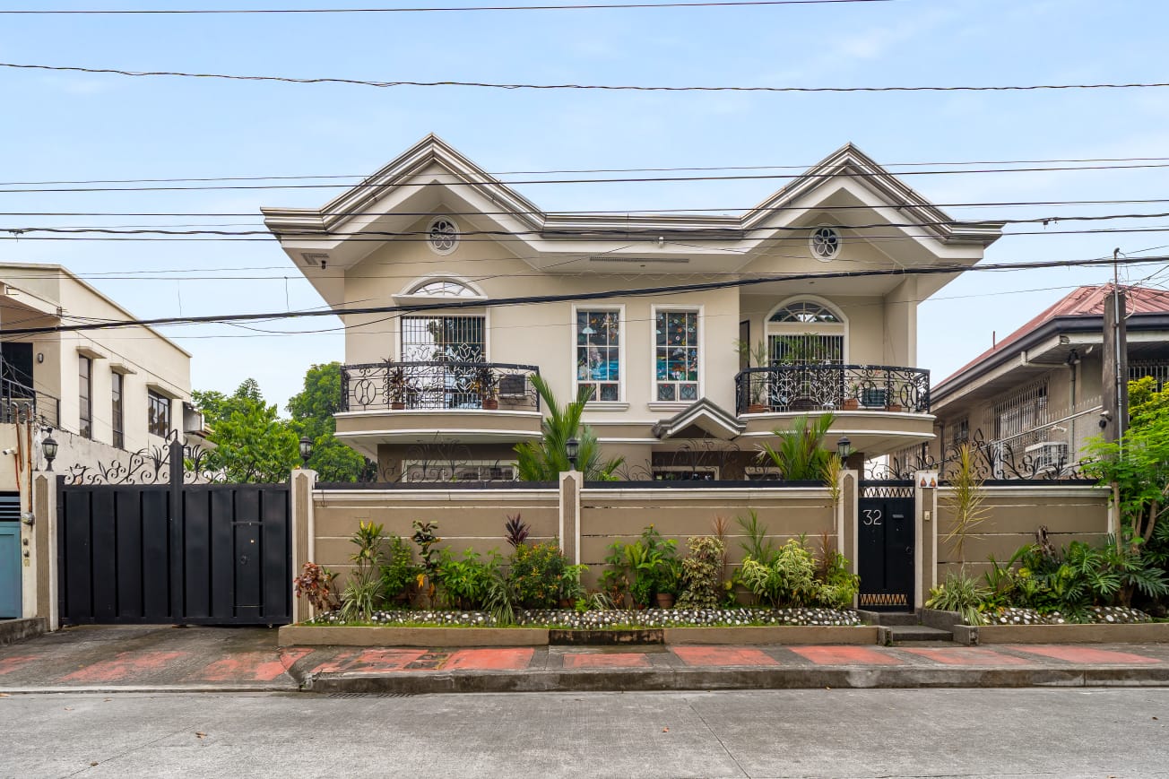 Timeless5-BedroomHouseandLotforSaleinNorthFairview,QuezonCity-1.jpg