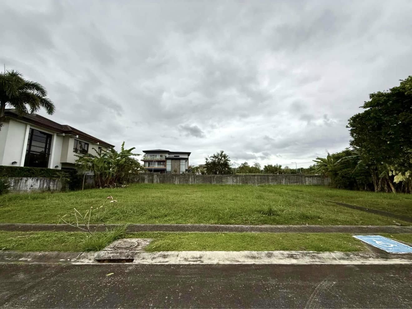 413sqmVacantLotforSaleinTokyoMansionsSouthForbes,Silang,Cavite-1.jpg