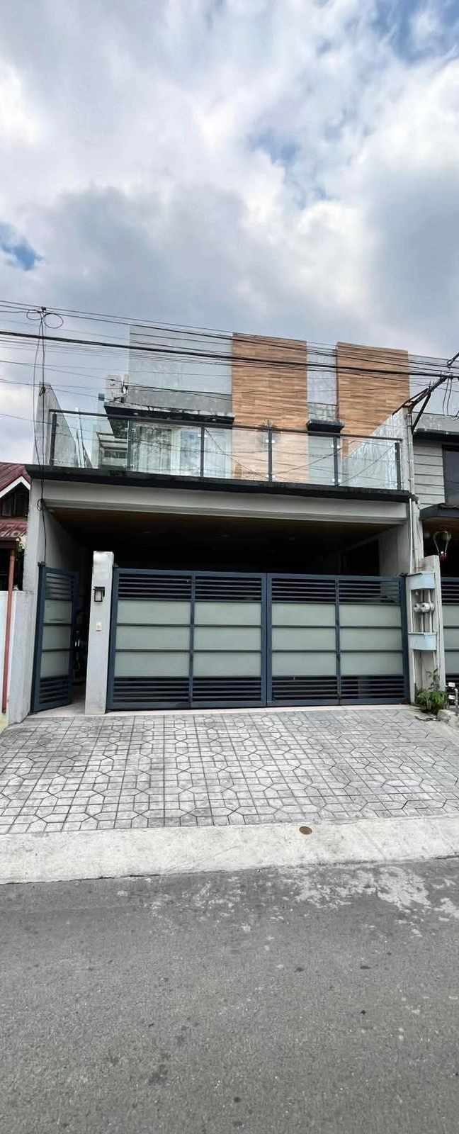 Astonishing4-BedroomHouseandLotforSaleinWestFairview,QuezonCity-1.jpg